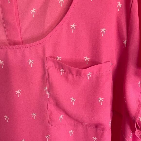 Torrid Hot Pink Palm Tree Short Sleeves Buttons Down Back Blouse Top.Size 4X - Picture 7 of 12